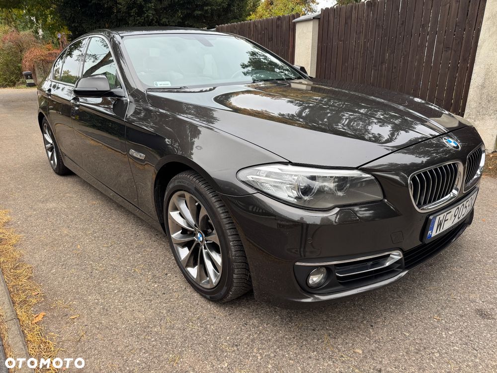 BMW Seria 5 525d xDrive Luxury Line - 4