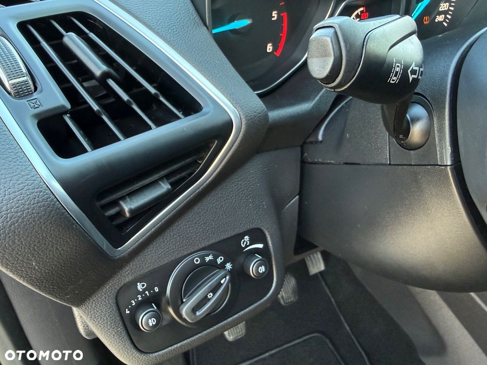 Ford Kuga 2.0 TDCi 4x4 Trend - 26