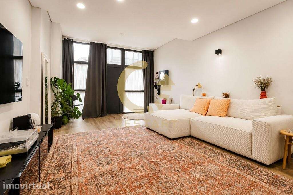 Apartamento T1+1 com 87 m2 no Porto. - Grande imagem: 3/25