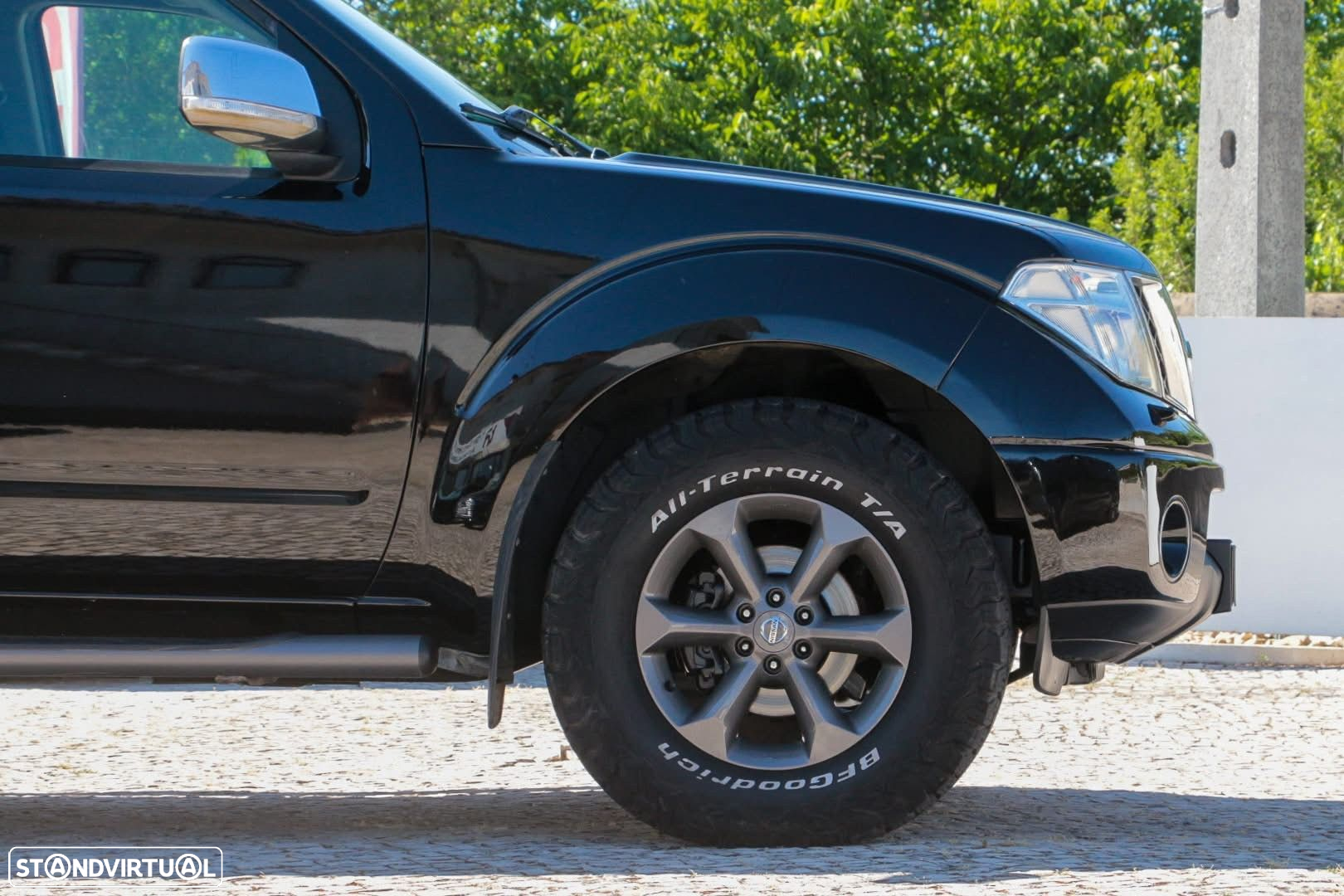Nissan Navara 2.5 dCi CD LE - 2