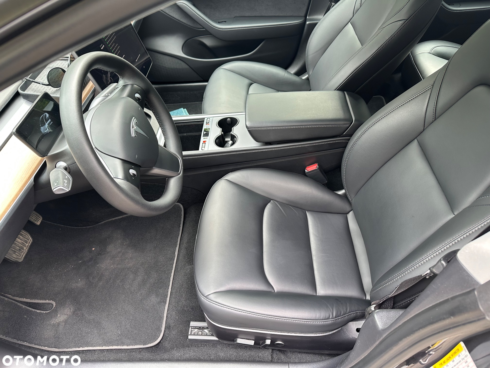 Tesla Model 3 Langstreckenbatterie Allradantrieb Dual Motor - 13
