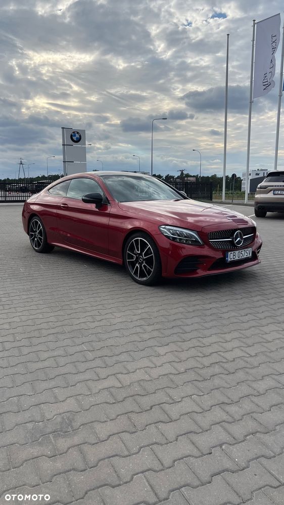 Mercedes-Benz Klasa C 300 9G-TRONIC AMG Line - 4