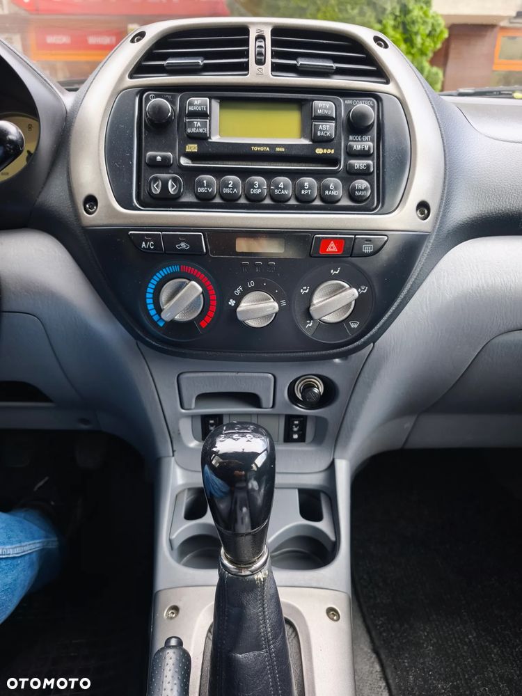 Toyota RAV4 2.0 D-4D 4x4 - 8