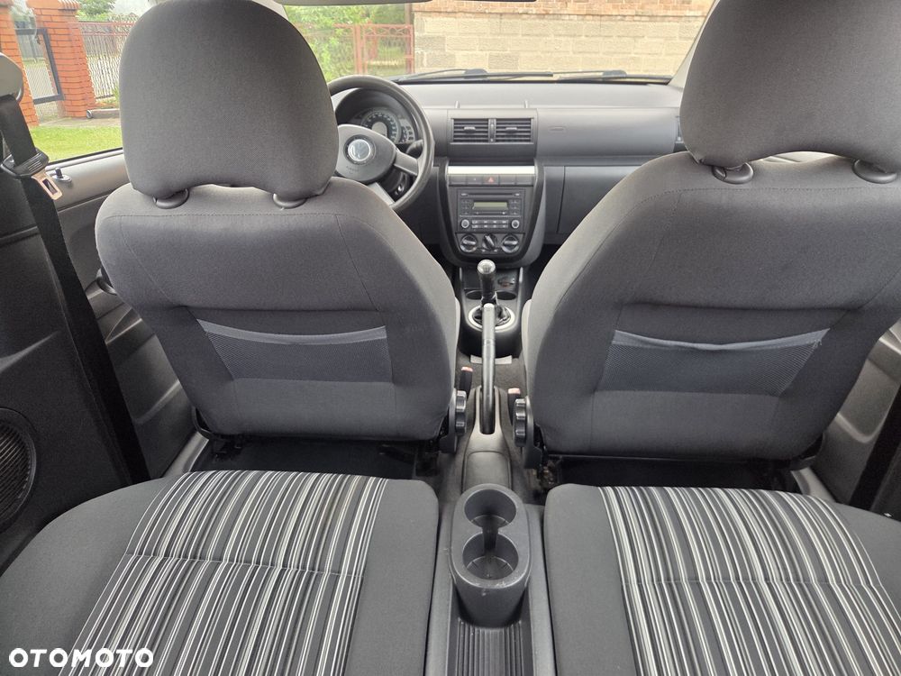 Volkswagen Fox - 8