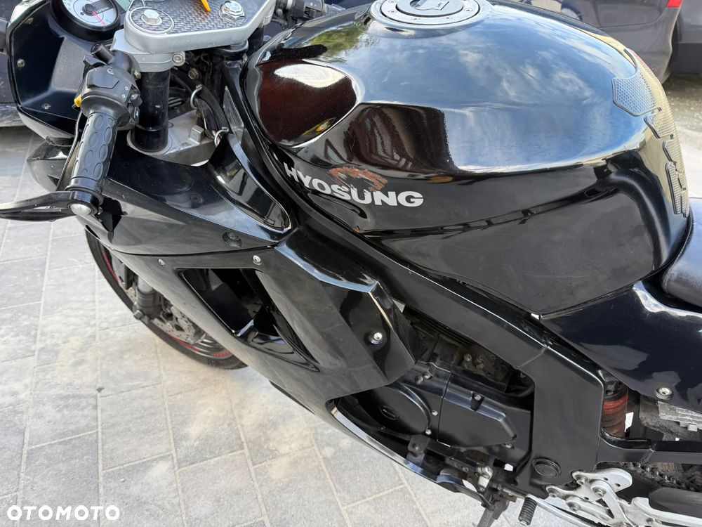 Hyosung GT - 14