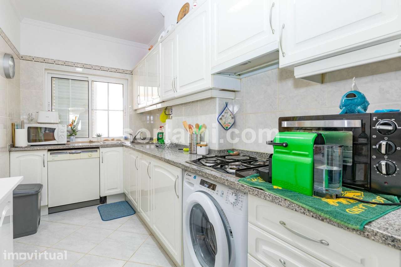 Apartamento T2 Venda em Quarteira,Loulé - Grande imagem: 3/16