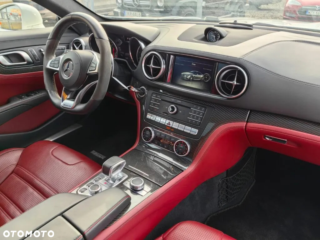 Mercedes-Benz SL 63 AMG - 22