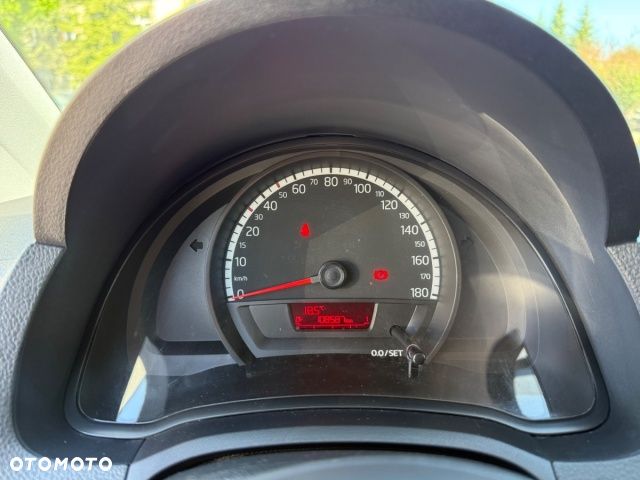 Volkswagen up! - 12