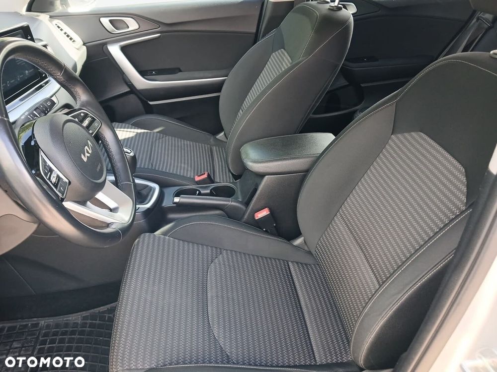 Kia Ceed 1.5 T-GDI L - 10
