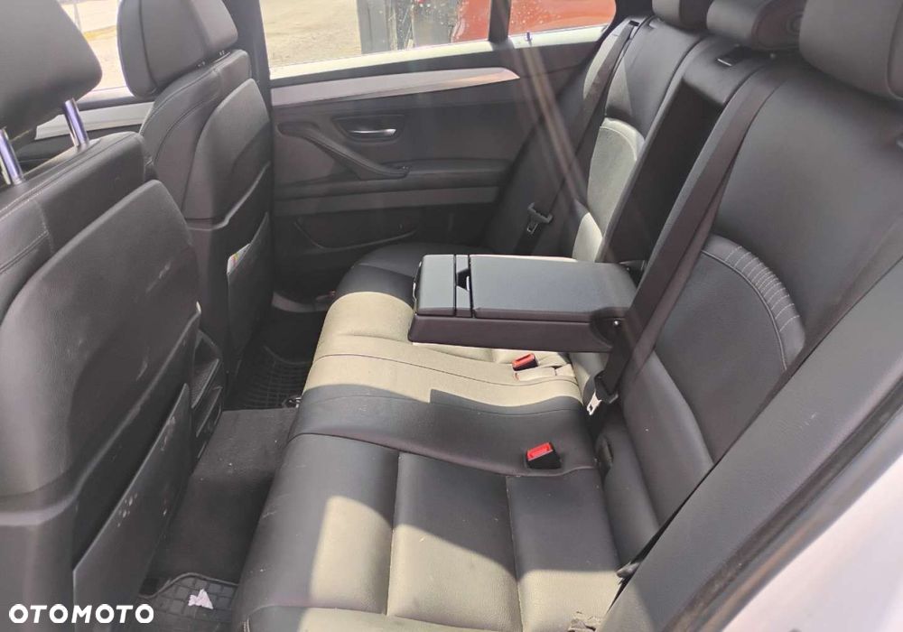 BMW Seria 5 - 10