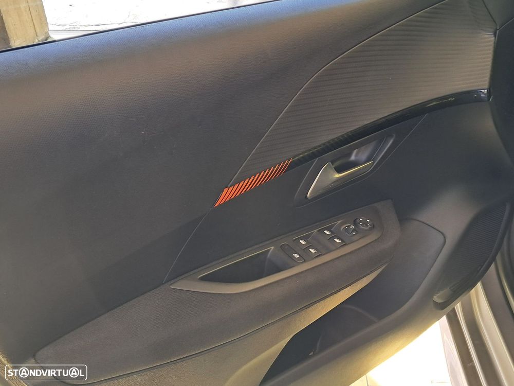 Peugeot 208 1.2 PureTech Allure EAT8 - 4