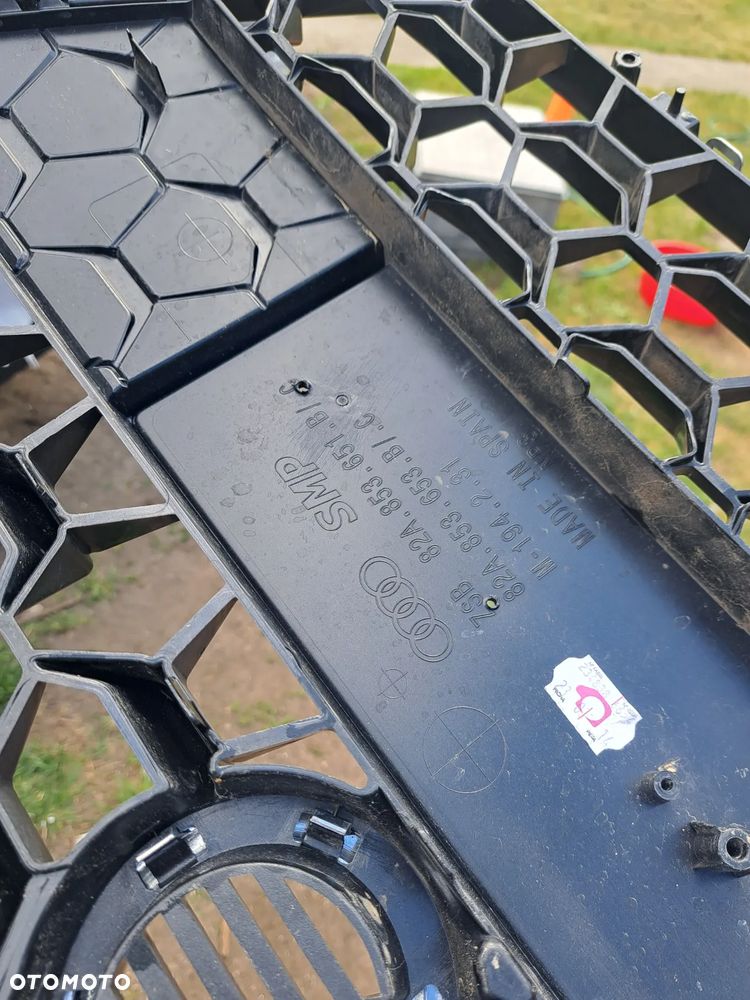 Grill Atrapa Chłodnicy Audi A1 A-1 II GB S-Line 82A853651B/C 82A853563B/C 82A853651B 82A853563B - 10