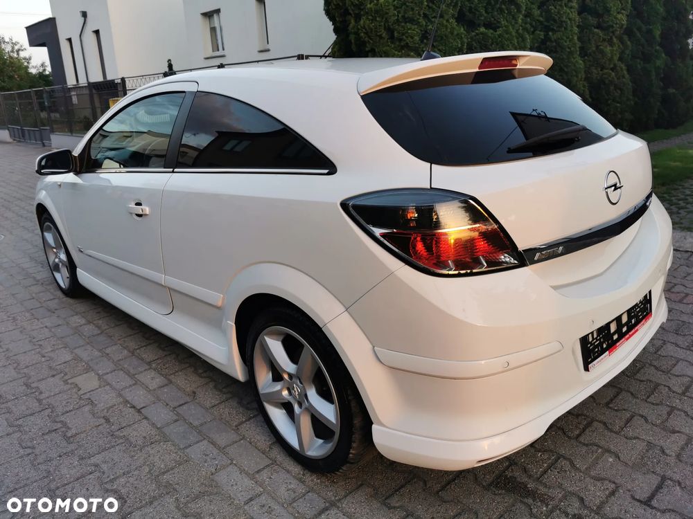 Opel Astra 1.6 Black&White - 1