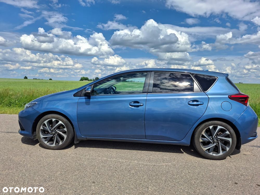 Toyota Auris - 8