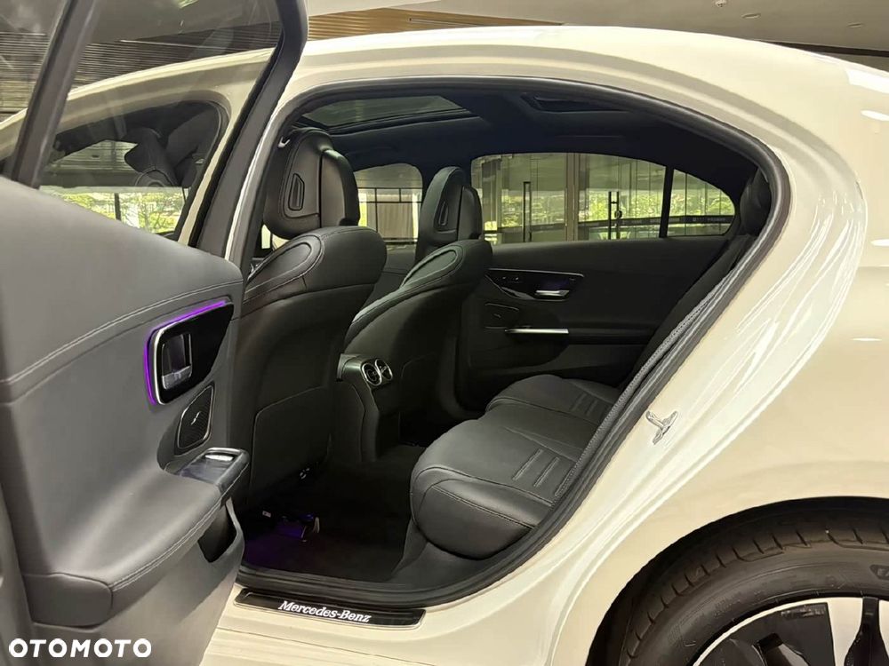 Mercedes-Benz Klasa C 300 de 9G-TRONIC Avantgarde - 12