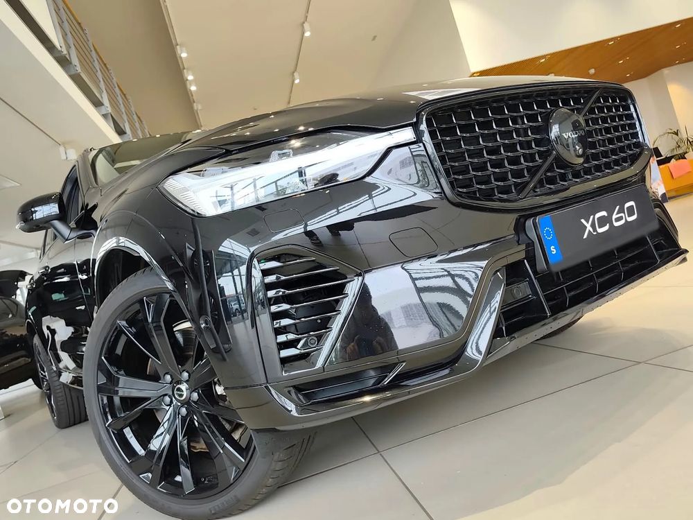 Volvo XC 60 T6 Plug-In Hybrid AWD Plus Black Edition - 7