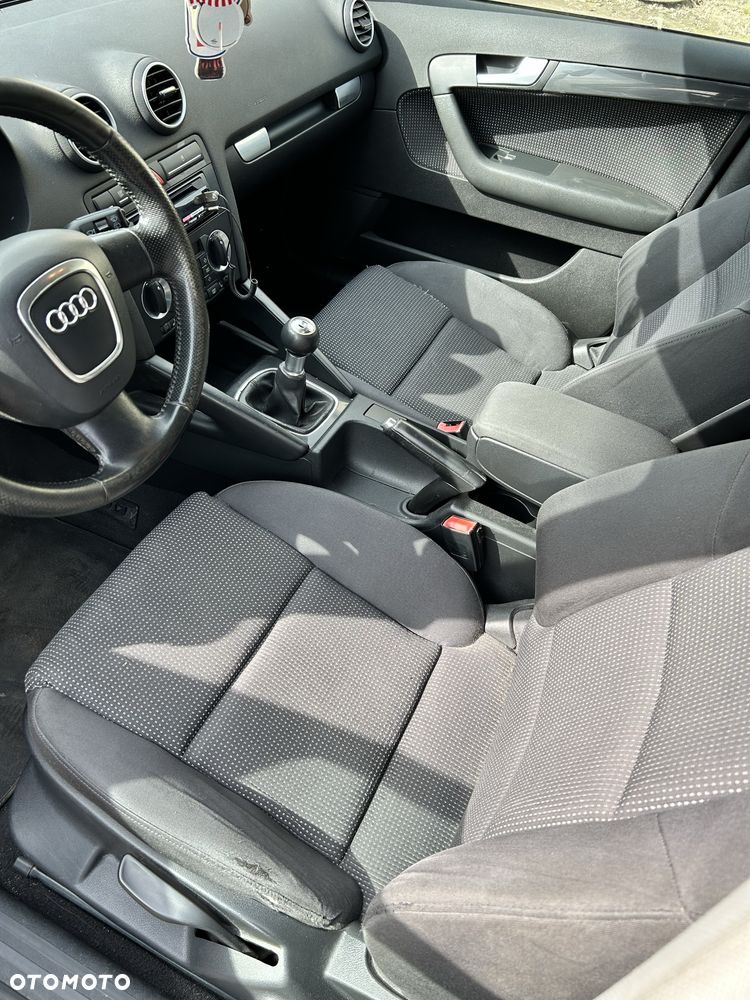 Audi A3 Sportback - 8