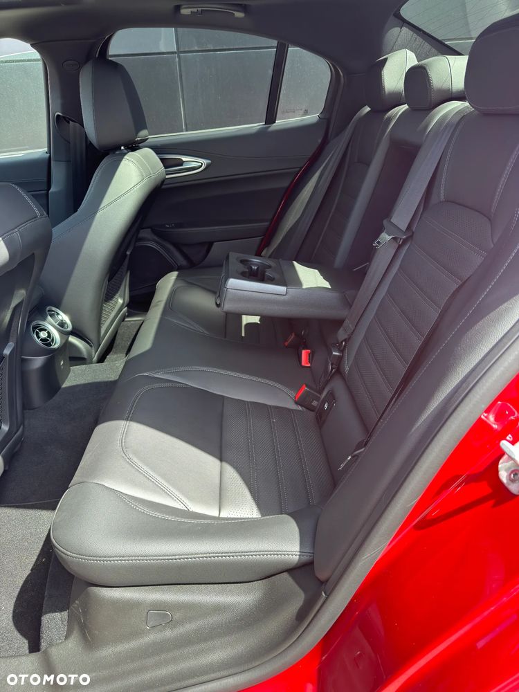 Alfa Romeo Giulia 2.0 Turbo Veloce Q4 - 10