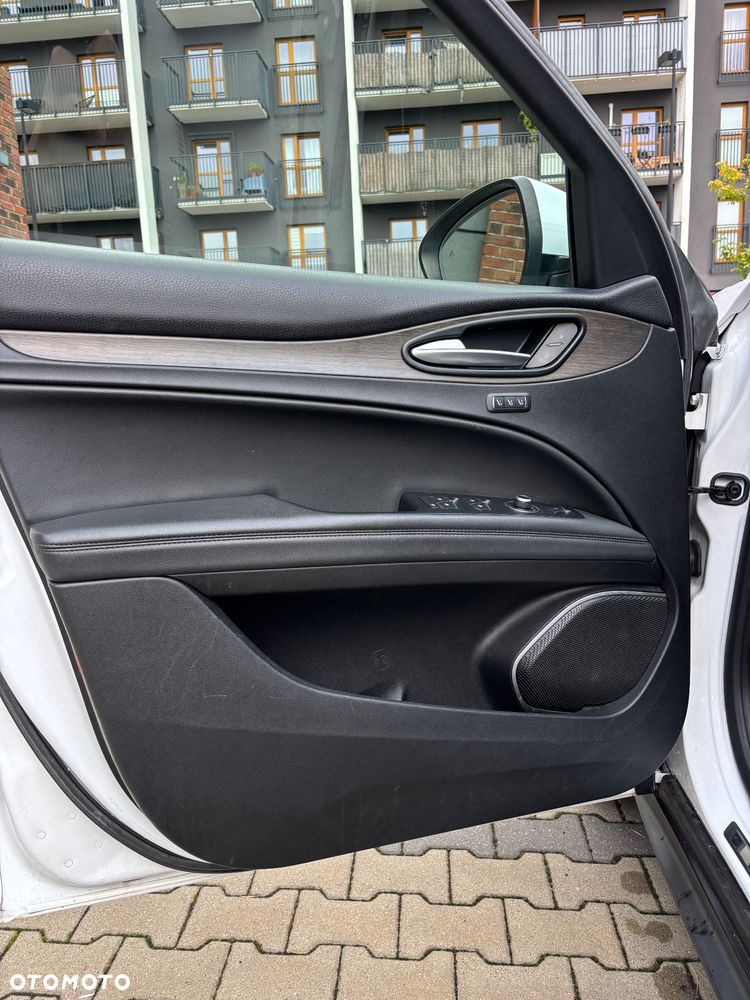 Alfa Romeo Stelvio 2.0 Turbo Super Q4 - 11