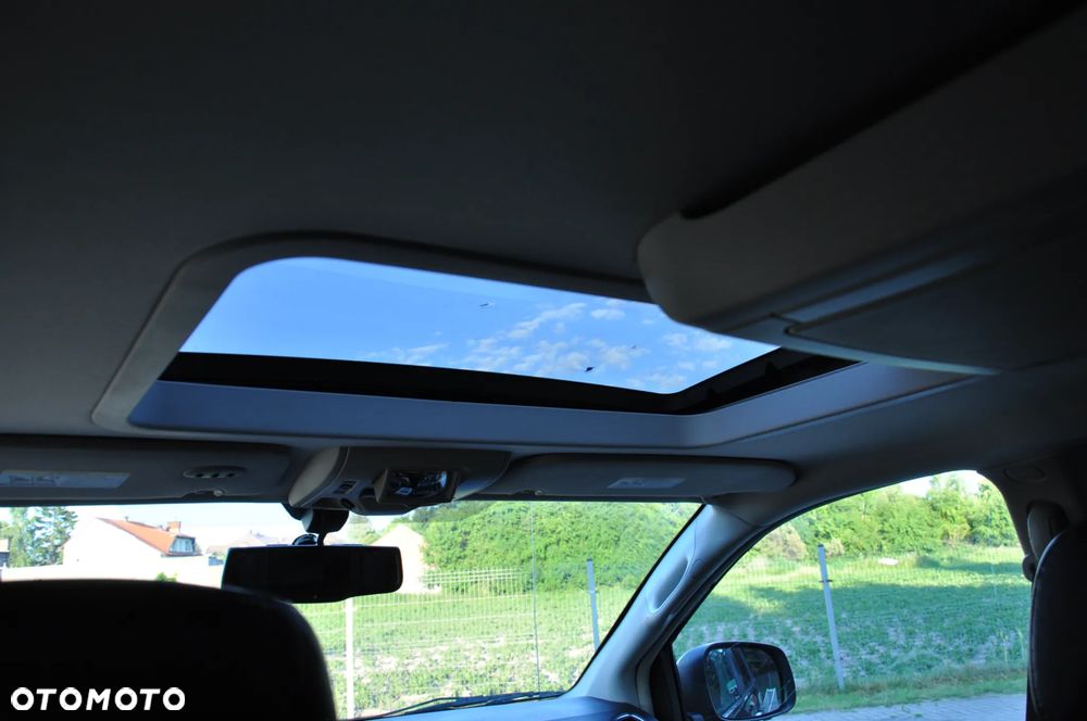 Chrysler Town & Country 3.6 Limited - 40