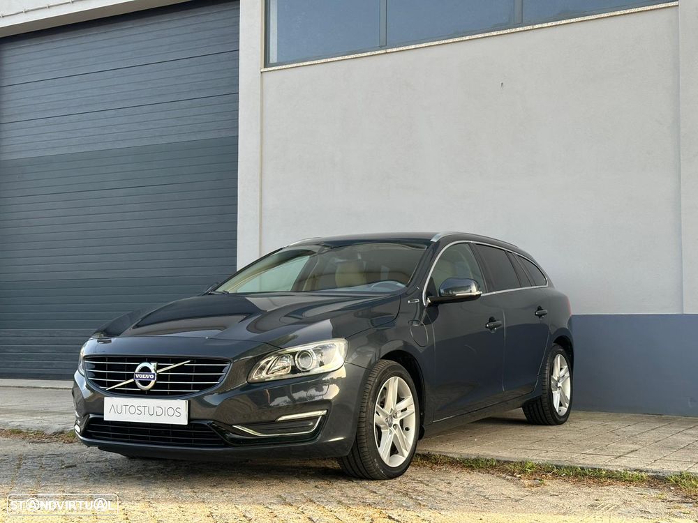 Volvo V60 2.4 D6 Summum AWD Phev - 14