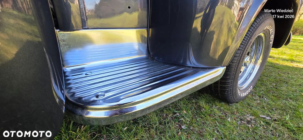 Chevrolet Apache - 27