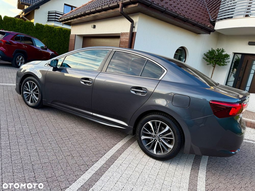 Toyota Avensis 2.0 Prestige MS - 4