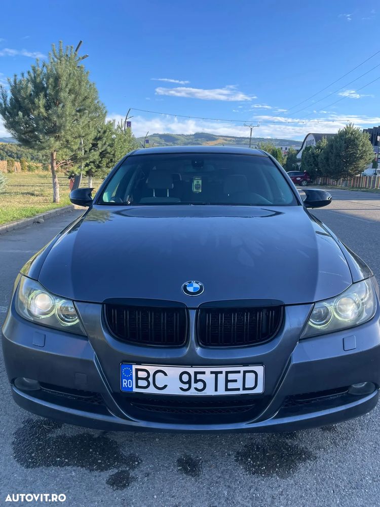 BMW Seria 3 318d - 11