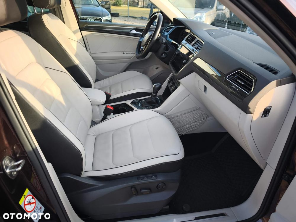Volkswagen Tiguan 2.0 TDI SCR 4MOTION DSG Highline - 26