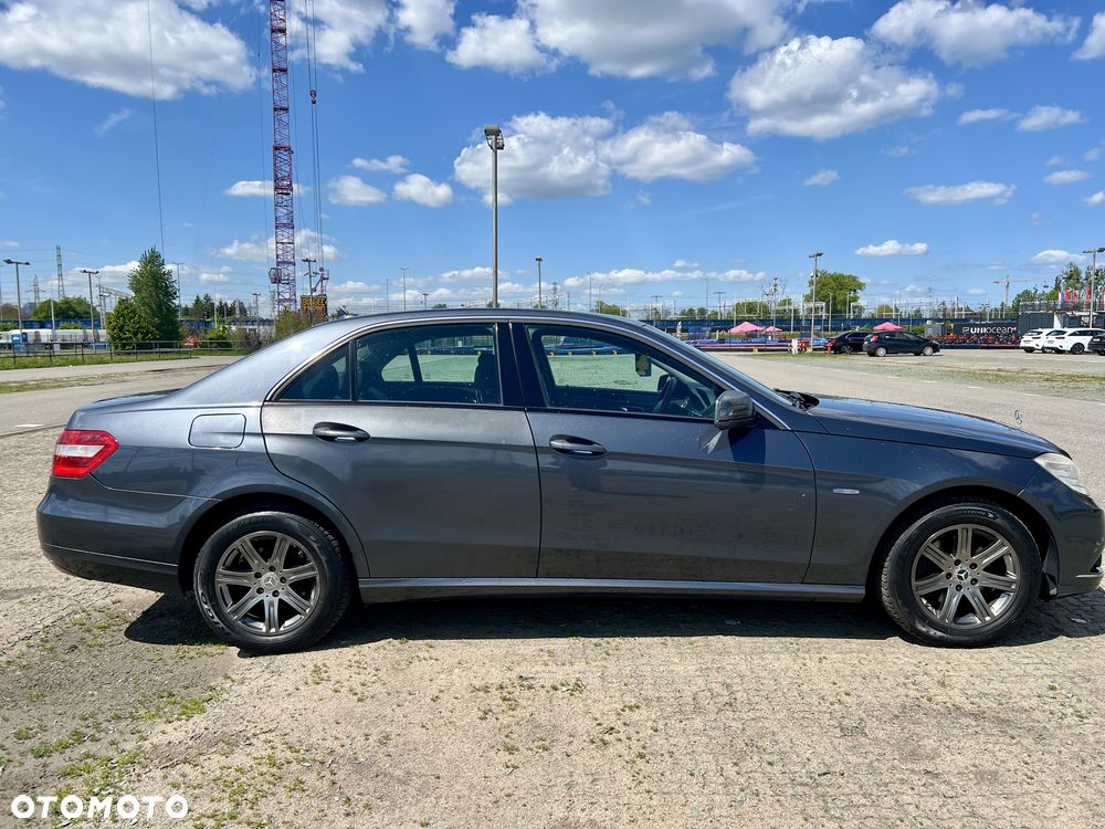Mercedes-Benz Klasa E 200 CDI BlueEff Elegance - 9