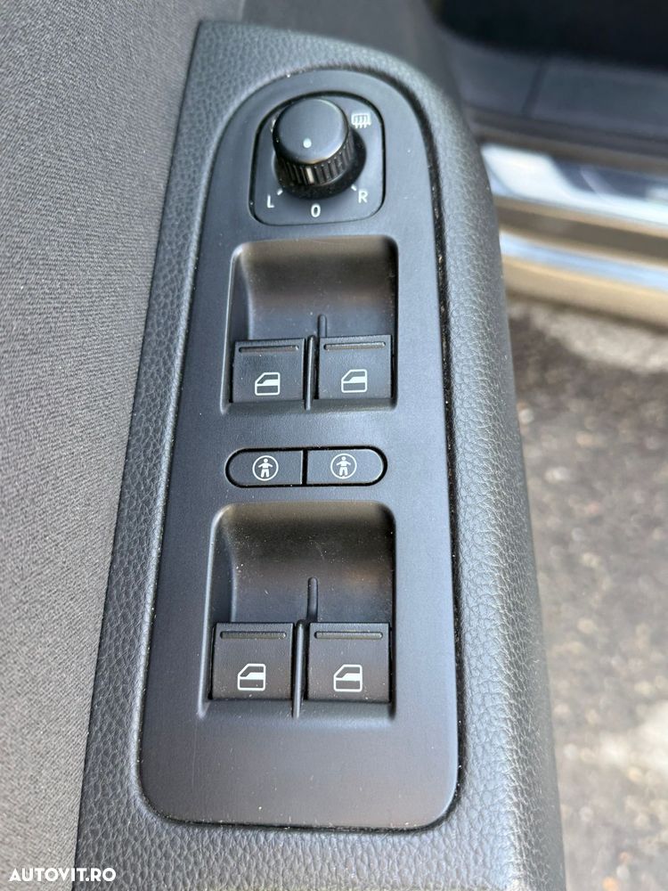 Volkswagen Sharan - 6