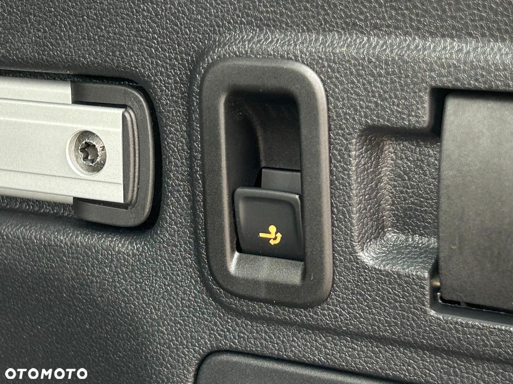 Volkswagen Touran 1.5 TSI EVO Comfortline - 33