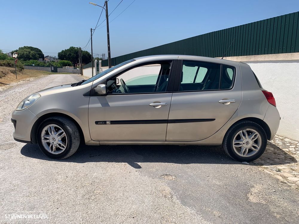 Renault Clio - 7