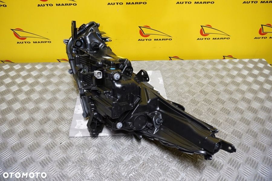 TOYOTA HIGHLANDER 2019- REFLEKTOR LAMPA FULL LED PRAWA (1) USA - 12