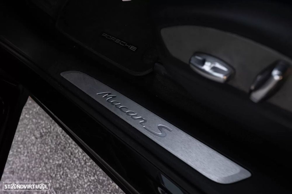 Porsche Macan S - 31