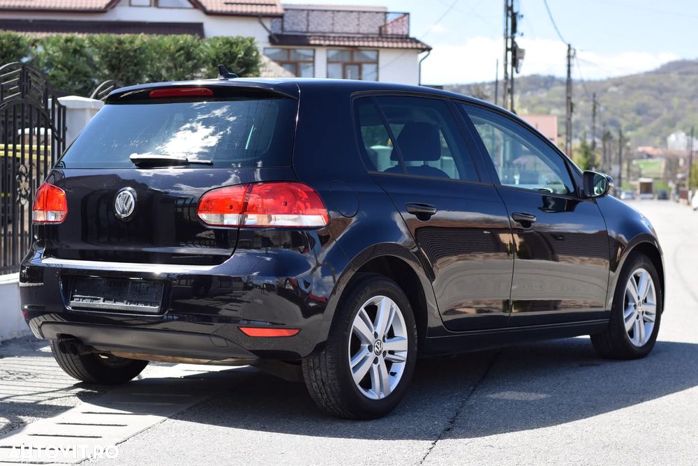 Volkswagen Golf 2.0 TDI DPF DSG MATCH - 5