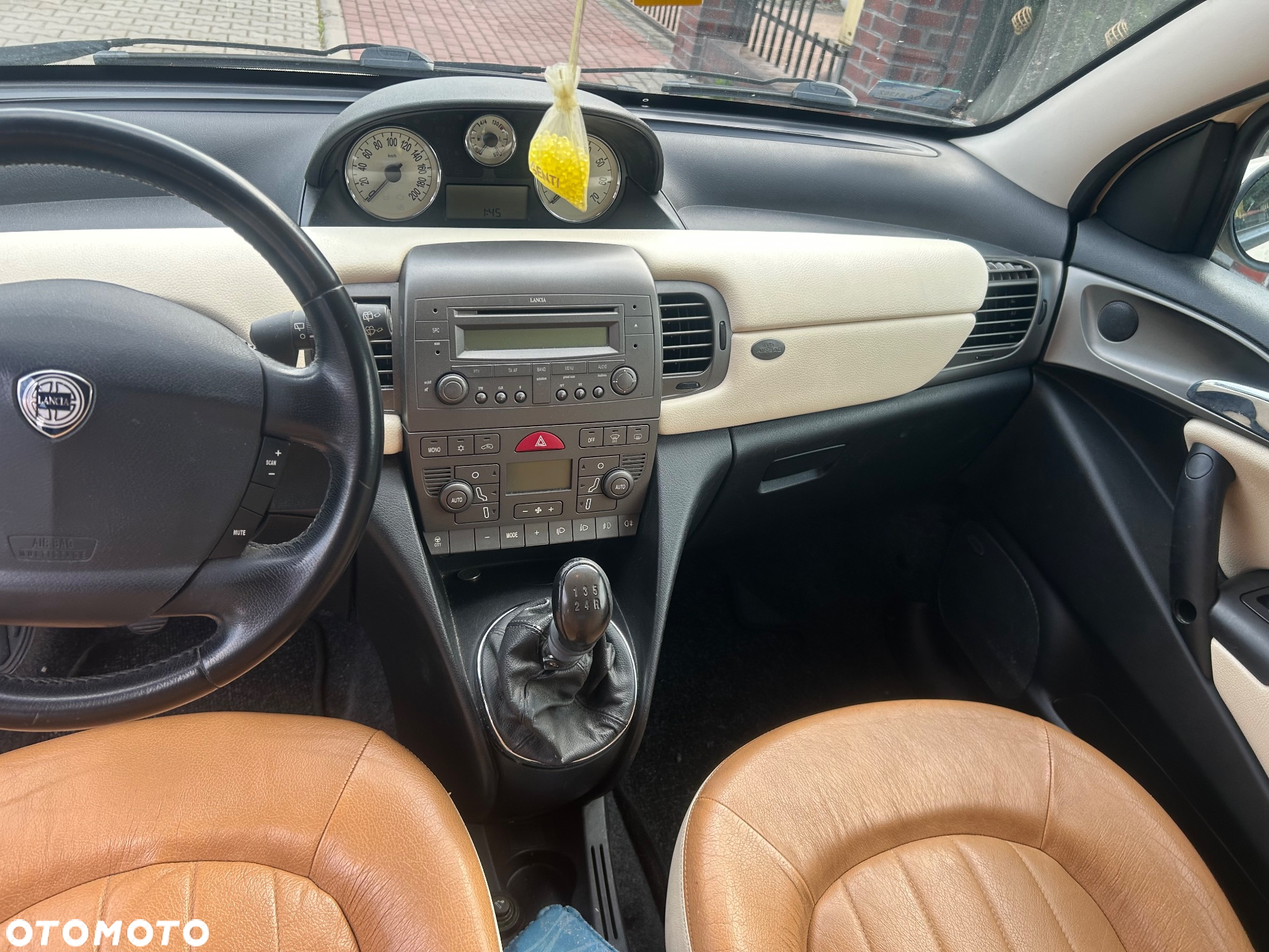 Lancia Ypsilon - 8
