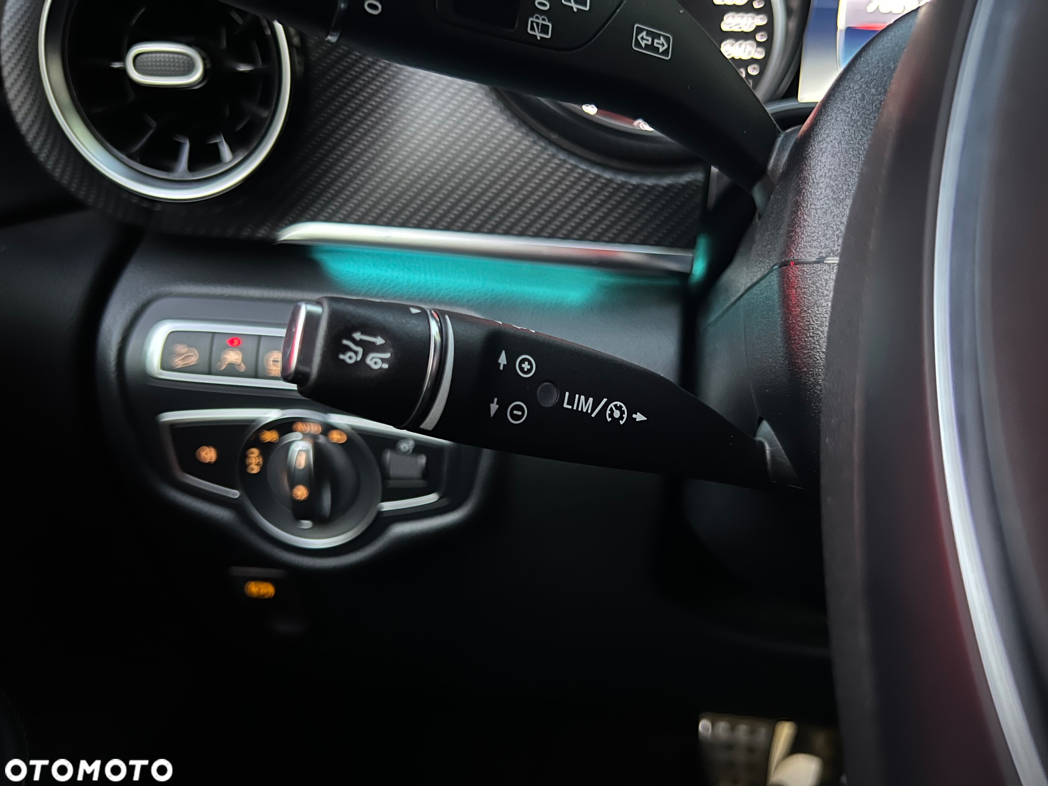 Mercedes-Benz Klasa V 300 d 4-Matic Avantgarde 9G-Tronic (ekstra d³) - 39