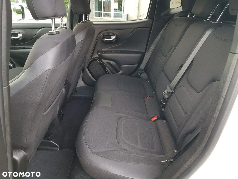 Jeep Renegade 1.6 E-torQ Longitude Adventure Edition - 11