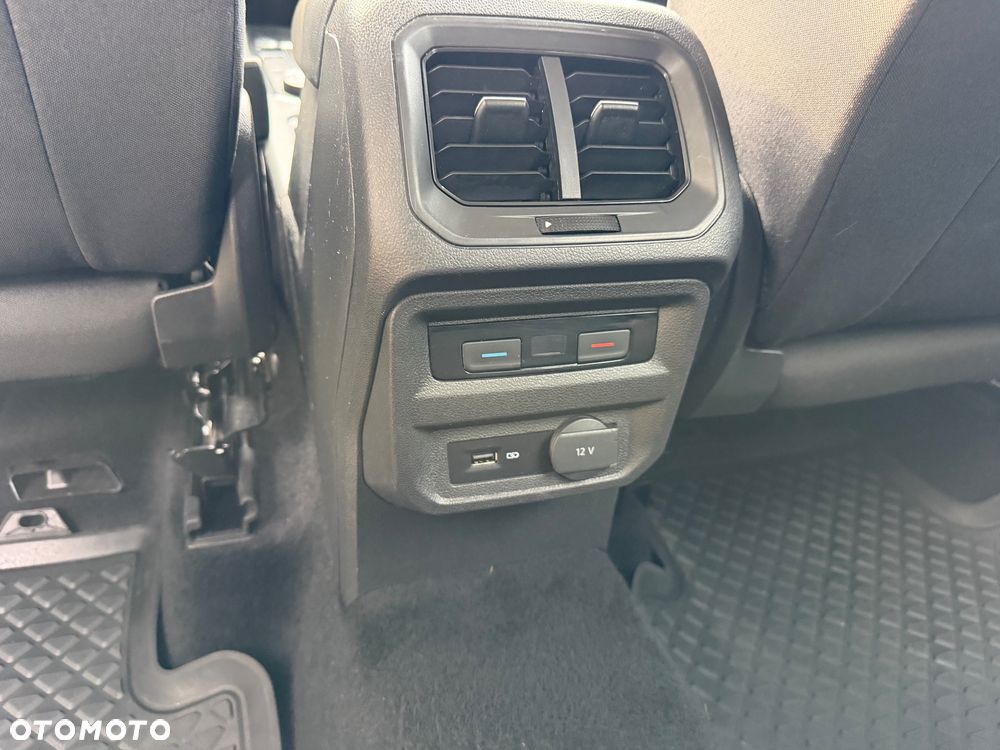 Volkswagen Tiguan - 9