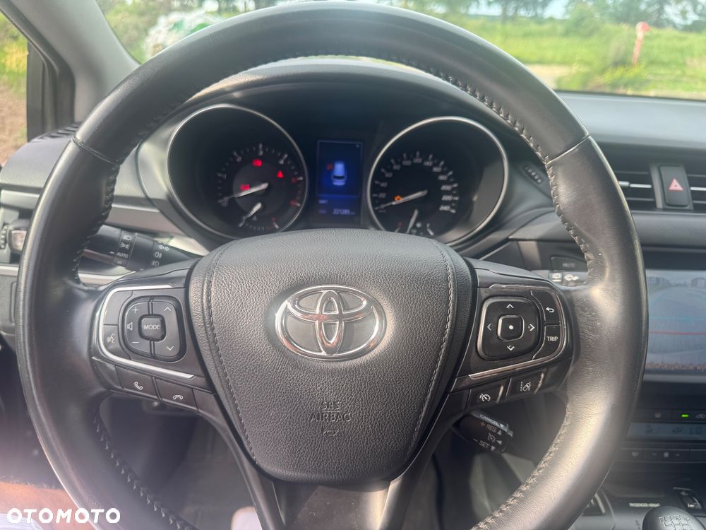 Toyota Avensis 2.0 D-4D Premium - 7
