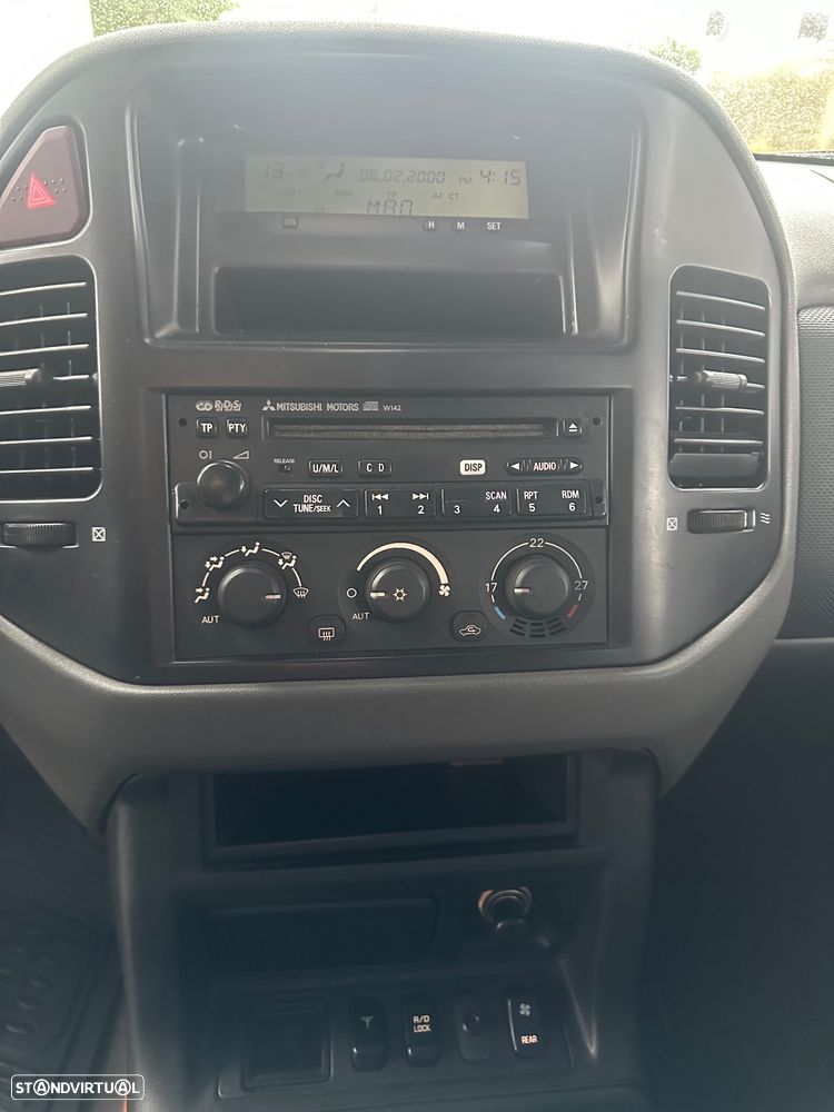 Mitsubishi Pajero 3.2 DI-D GLS TA Longo - 13