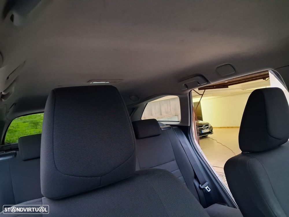 Toyota Auris Touring Sports 1.4 D-4D Comfort - 24