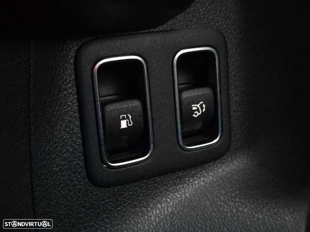 Mercedes-Benz GLA 250 e 8G-DCT Edition Plug-in-Hybrid - 45