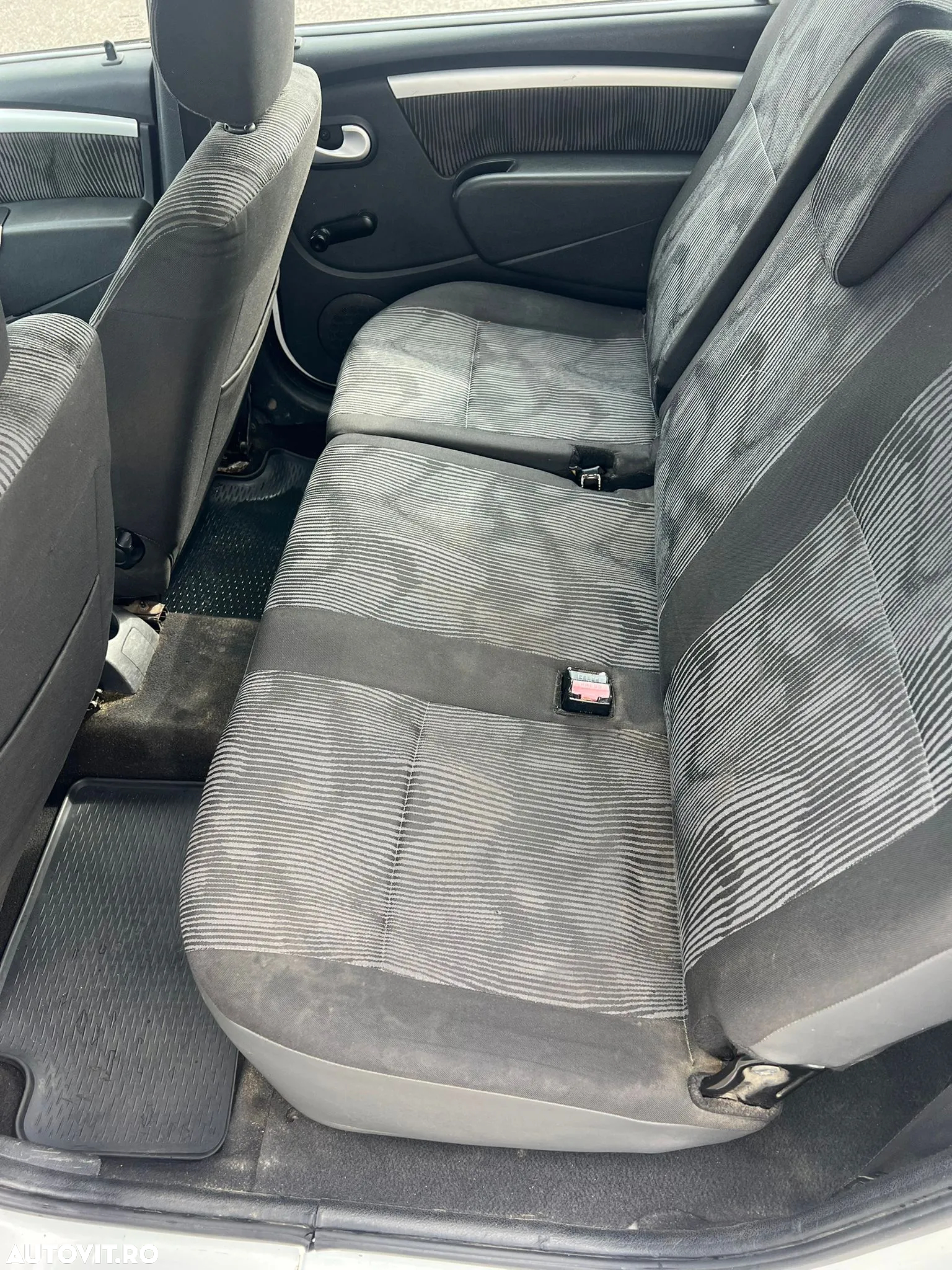 Dacia Logan MCV 1.5 dCi Prestige - 7