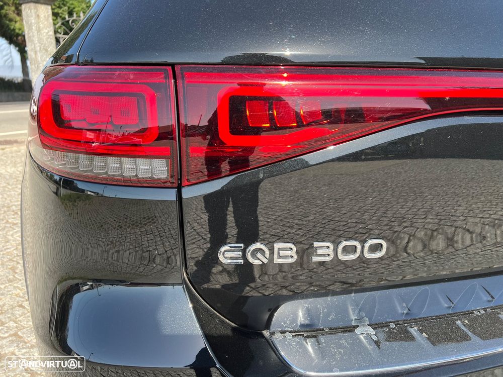 Mercedes-Benz EQB 300 4Matic AMG Line - 5