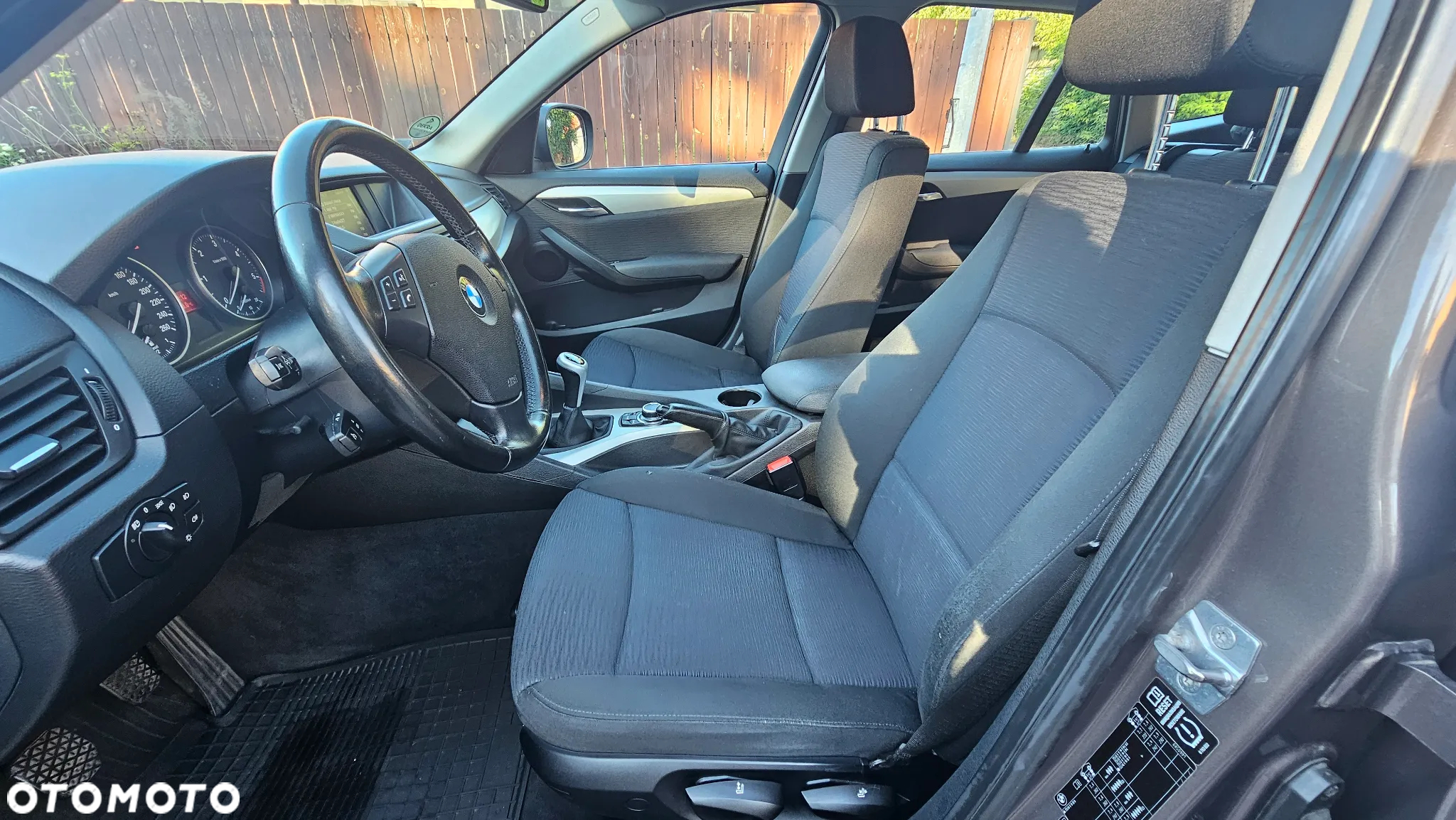 BMW X1 xDrive18d xLine - 17