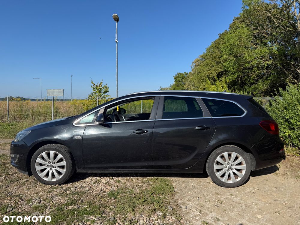 Opel Astra 1.4 Turbo Exklusiv - 4