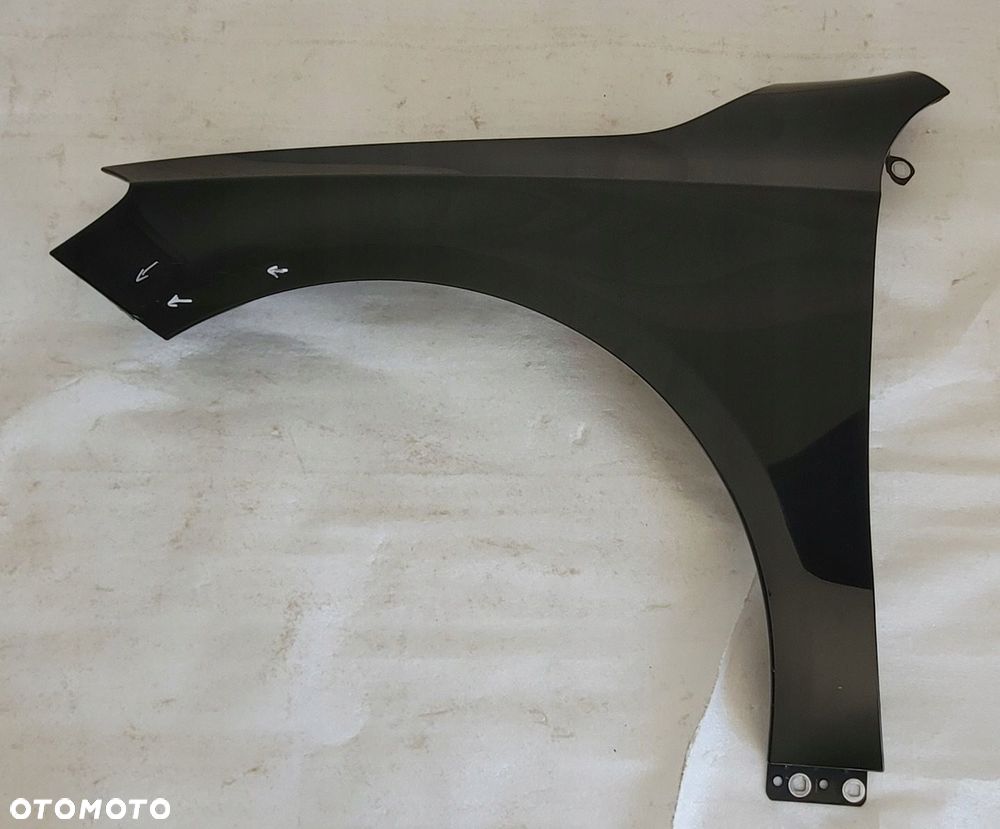 BŁOTNIK PRZÓD LEWY MERCEDES A-KLASA W176 2012-2018 A1768810101 - 2