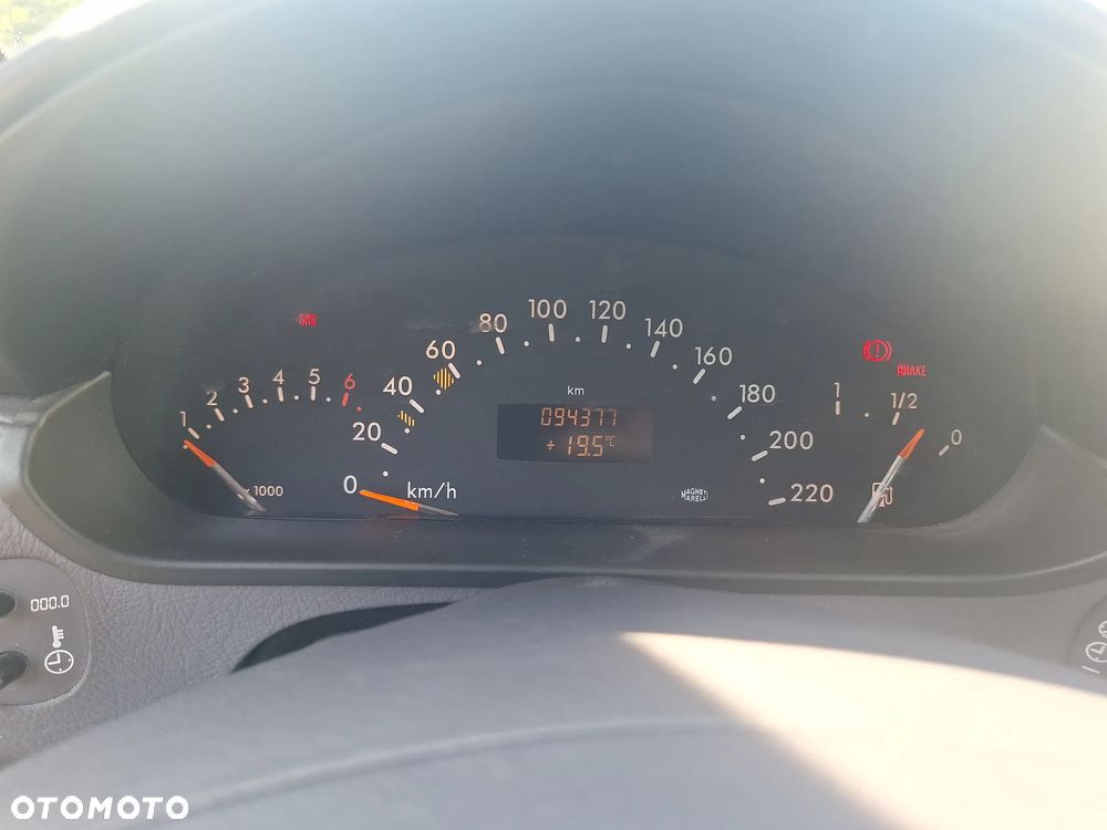 Mercedes-Benz Klasa A 140 Avantgarde - 12